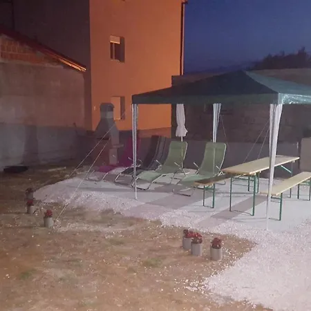 Apartamento Nina I Bilja *