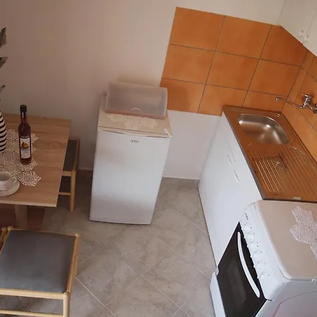 Nina I Bilja Apartamento *